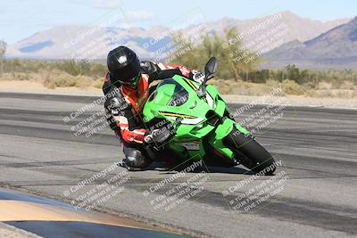 media/Nov-16-2025-Race Pace (Sun) [[8c5fa54630]]/Verified Riders/4-Turn 3 Inside (1050am)/